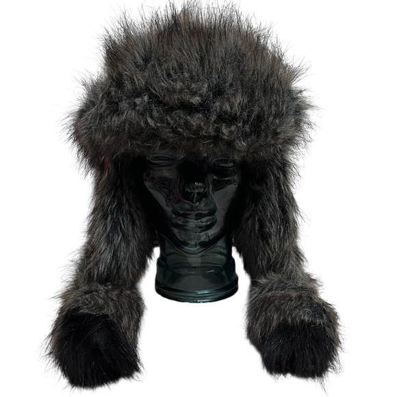 Starling Protect your Priorities Winter Beanie - Picture 2 of 9